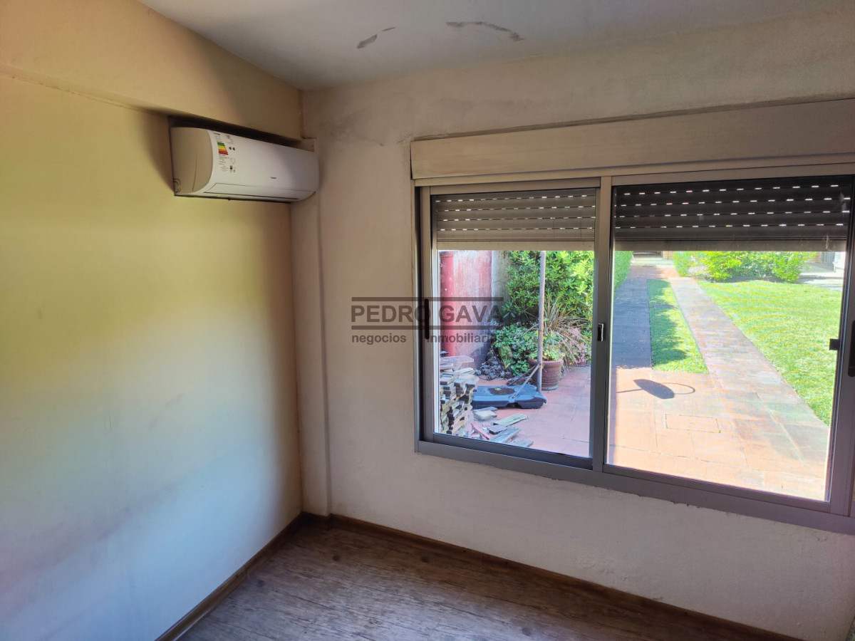 Casa ID.380 - Casa en venta en Barrio Los Ángeles, Piriápolis, a 50 metros de la Rambla
