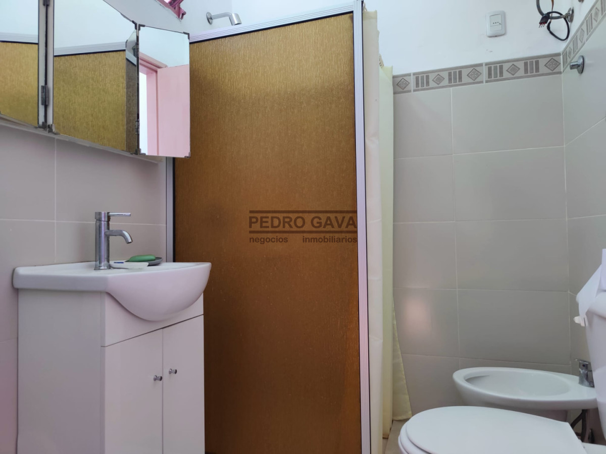 Casa ID.341 - Propiedad en venta con excelente ubicación comercial - A 30 metros de la Rambla