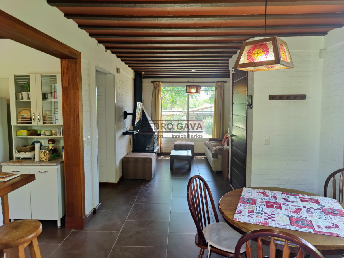 Casa ID.340 - Casa en venta en Playa Hermosa, Piriápolis - 3 dormitorios, parque y garage