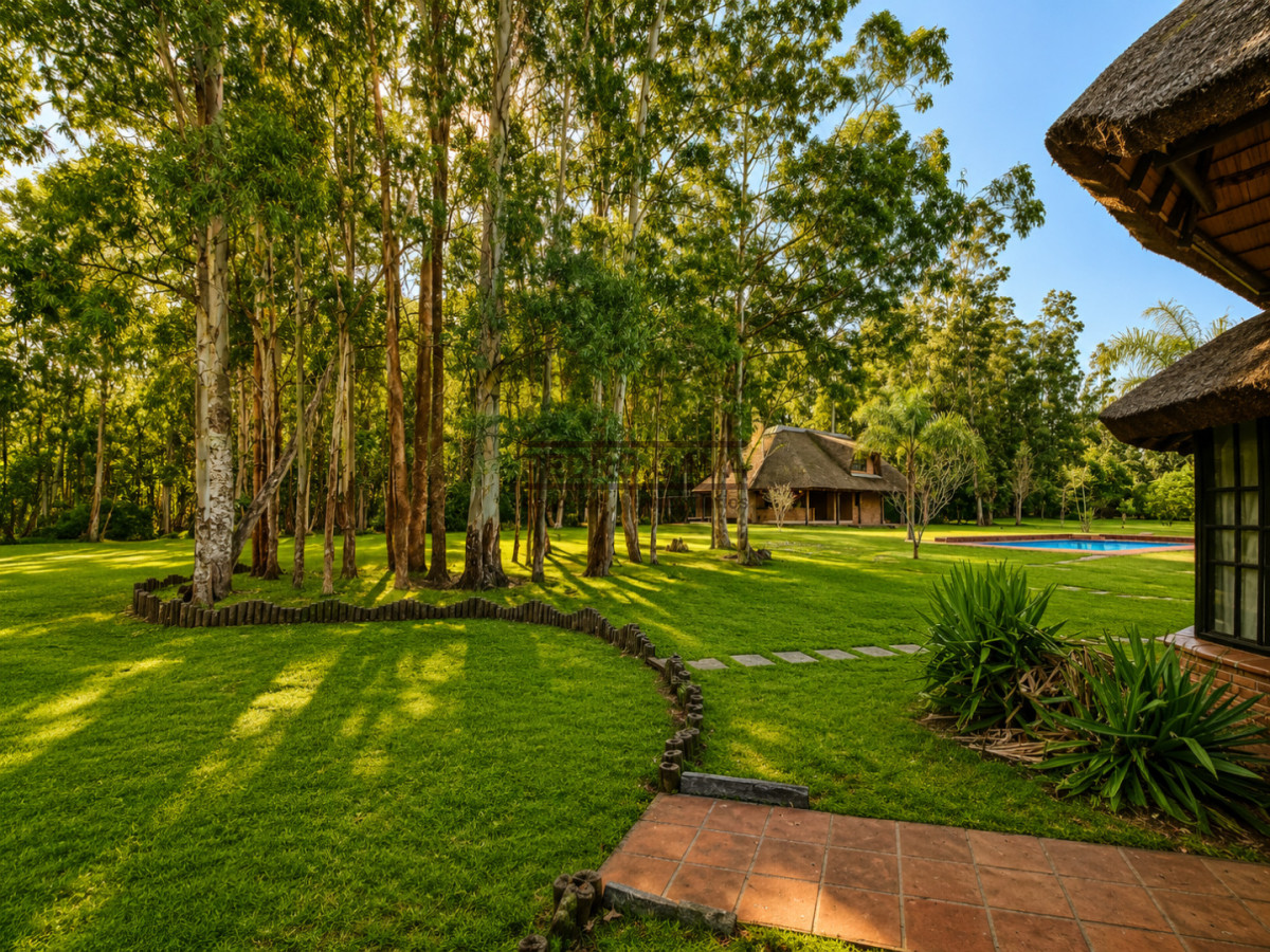 Casa ID.368 - Venta de casa con piscina y más de 3.000 m² de terreno en Balneario Bella Vista, Piriápolis