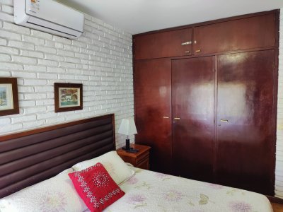 Casa ID.380 - Casa en venta en Barrio Los Ángeles, Piriápolis, a 50 metros de la Rambla