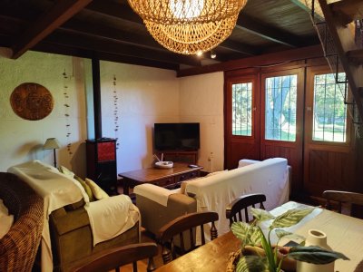 Casa ID.324 - Casa en venta en Playa Verde, Piriápolis - historia, calidez y ubicación a metros del mar