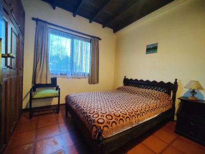 Casa ID.368 - Venta de casa con piscina y más de 3.000 m² de terreno en Balneario Bella Vista, Piriápolis