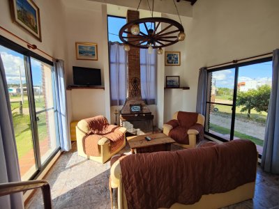 Casa ID.352 - Casa en Punta Negra a 150 m del mar, con quincho independiente y piscina