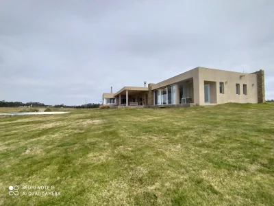 Casa ID.50 - Casa en venta en Laguna de los Cisnes muy próximo a Piriapolis y Punta del Este