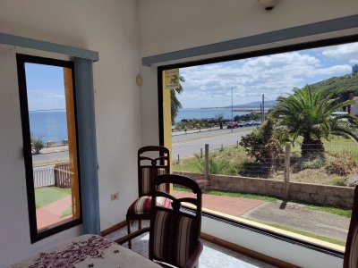 Casa ID.230 - Tu lugar soñado en Piriápolis!! Casa a la venta frente al mar sobre la Rambla de Punta Fria.