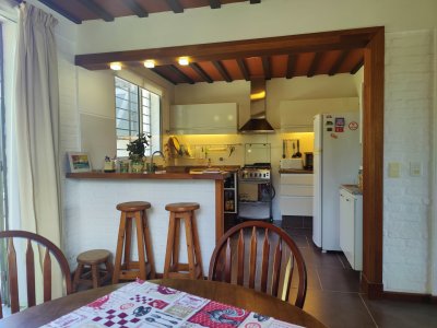 Casa ID.340 - Casa en venta en Playa Hermosa, Piriápolis - 3 dormitorios, parque y garage