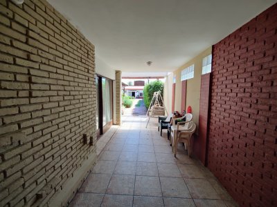 Casa ID.380 - Casa en venta en Barrio Los Ángeles, Piriápolis, a 50 metros de la Rambla