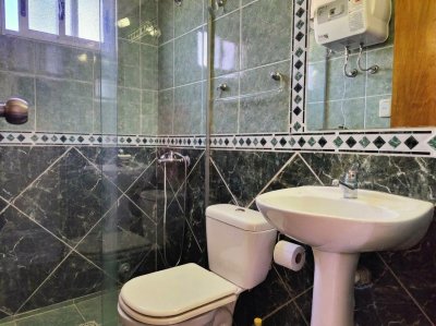 Casa ID.380 - Casa en venta en Barrio Los Ángeles, Piriápolis, a 50 metros de la Rambla