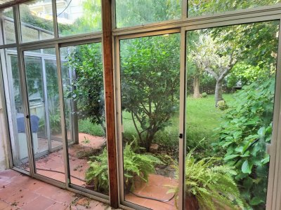 Casa ID.231 - ! Oportunidad en Piriapolis, local con vivienda sobre calle Tucuman !