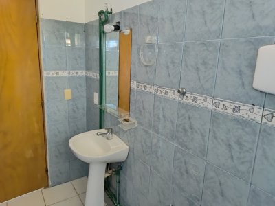 Casa ID.351 - Casa en alquiler anual en Piriápolis, entorno tranquilo con parque y espacio exterior