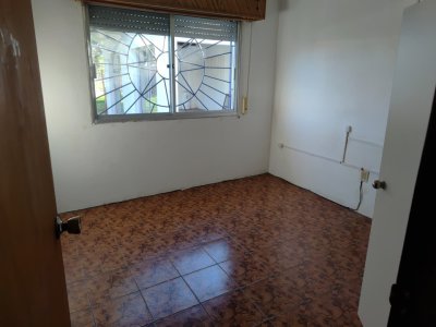 Casa ID.351 - Casa en alquiler anual en Piriápolis, entorno tranquilo con parque y espacio exterior