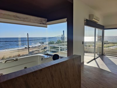 Casa ID.329 - Casa a la venta frente a Playa de los Lamas - luz, vistas y confort en cada ambiente