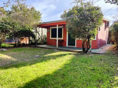 Casa ID.313 - Casa en venta en Balneario Las Flores, a pasos de la playa !!