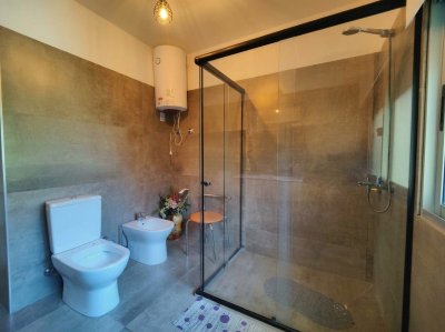Casa ID.380 - Casa en venta en Barrio Los Ángeles, Piriápolis, a 50 metros de la Rambla