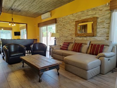 Casa ID.15 - ¡Casa a la venta en Piriápolis! Confort, calidad y mar, todo en un solo lugar.