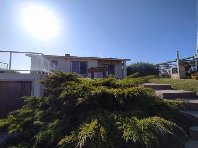 Casa ID.14 - Casa en venta en Punta Negra a metros del mar.-