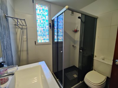 Casa ID.340 - Casa en venta en Playa Hermosa, Piriápolis - 3 dormitorios, parque y garage