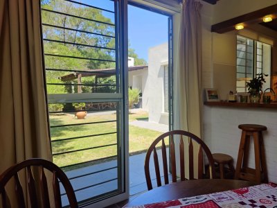 Casa ID.340 - Casa en venta en Playa Hermosa, Piriápolis - 3 dormitorios, parque y garage