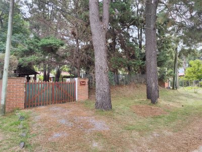 Casa ID.301 - Tranquilidad y espacio , casa a la venta en Piriapolis, barrio Country