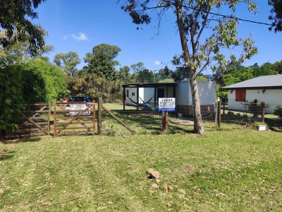 Casa ID.332 - Oportunidad imperdible en Playa Hermosa: dos unidades y gran potencial