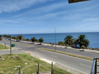 Casa ID.230 - Tu lugar soñado en Piriápolis!! Casa a la venta frente al mar sobre la Rambla de Punta Fria.