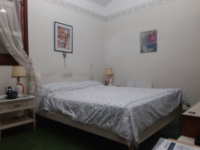 Casa ID.55 - Chalet de época a la venta sobre el pasaje superior Piria, hermosas vistas