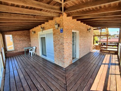 Casa ID.380 - Casa en venta en Barrio Los Ángeles, Piriápolis, a 50 metros de la Rambla