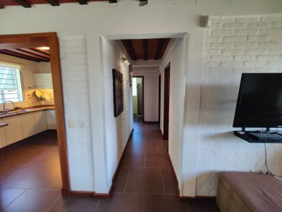 Casa ID.340 - Casa en venta en Playa Hermosa, Piriápolis - 3 dormitorios, parque y garage