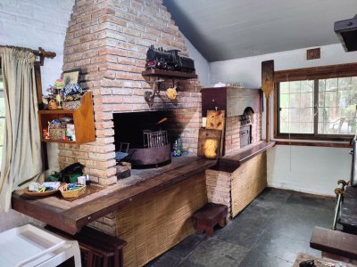 Casa ID.301 - Tranquilidad y espacio , casa a la venta en Piriapolis, barrio Country