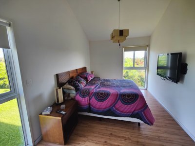 Casa ID.294 - Tu refugio soñado en Balneario Las Flores, a pasos de la playa y con vista al mar