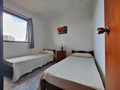 Casa ID.352 - Casa en Punta Negra a 150 m del mar, con quincho independiente y piscina