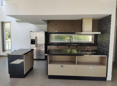 Casa ID.329 - Casa a la venta frente a Playa de los Lamas - luz, vistas y confort en cada ambiente