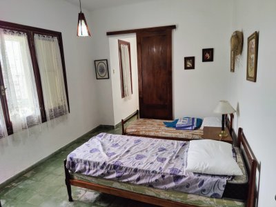 Casa ID.55 - Chalet con historia y vistas únicas - Piriápolis, falda del Cerro San Antonio