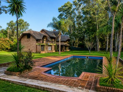 Casa ID.368 - Venta de casa con piscina y más de 3.000 m² de terreno en Balneario Bella Vista, Piriápolis