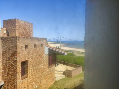 Casa ID.329 - Casa a la venta frente a Playa de los Lamas - luz, vistas y confort en cada ambiente