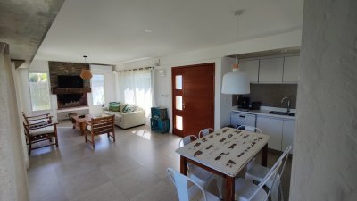 Casa ID.358 - Casa en venta en Punta Colorada, Piriápolis, entorno tranquilo y a pasos del mar