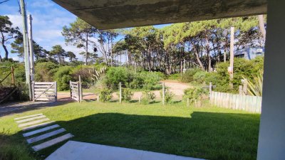 Casa ID.359 - Casa en venta en Punta Colorada, Piriápolis, 3 dormitorios en una planta, con piscina climatizada