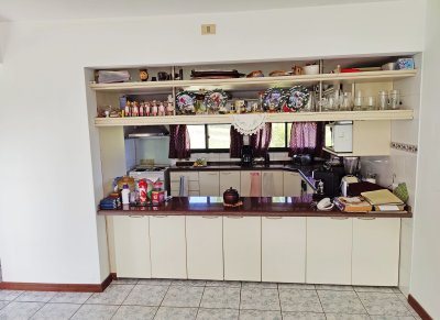 Casa ID.230 - Tu lugar soñado en Piriápolis!! Casa a la venta frente al mar sobre la Rambla de Punta Fria.
