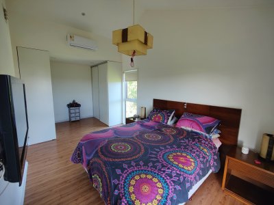 Casa ID.294 - Tu refugio soñado en Balneario Las Flores, a pasos de la playa y con vista al mar