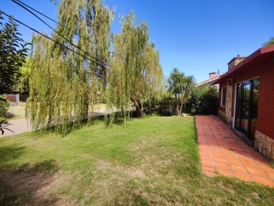 Casa ID.348 - Casa en venta en Playa Hermosa, Piriápolis, a 200 metros del mar