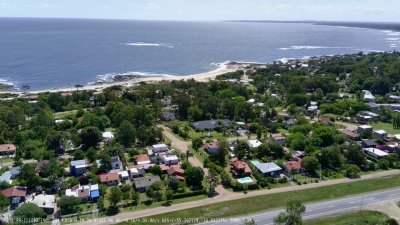 Casa ID.332 - Oportunidad imperdible en Playa Hermosa: dos unidades y gran potencial