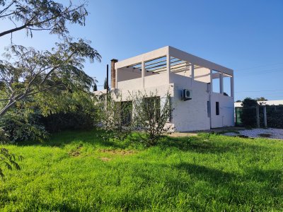 Casa ID.291 - Casa a le venta en Playa Hermosa , a 500 metros de la Playa