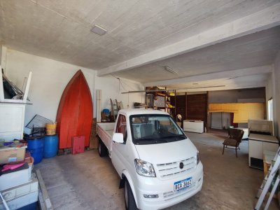 Casa ID.341 - Propiedad en venta con excelente ubicación comercial - A 30 metros de la Rambla