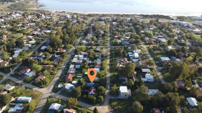 ! Encuentra tu lugar en Playa Hermosa !, Cabaña a la venta a solo 550 metros del mar .