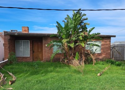 Casa en venta a metros del mar y playa de San Francisco