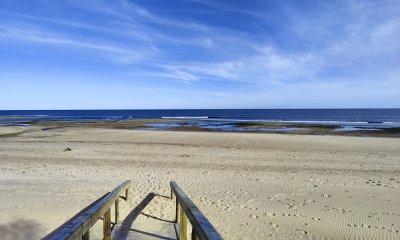 Casa en venta en Balneario Las Flores, a pasos de la playa !!