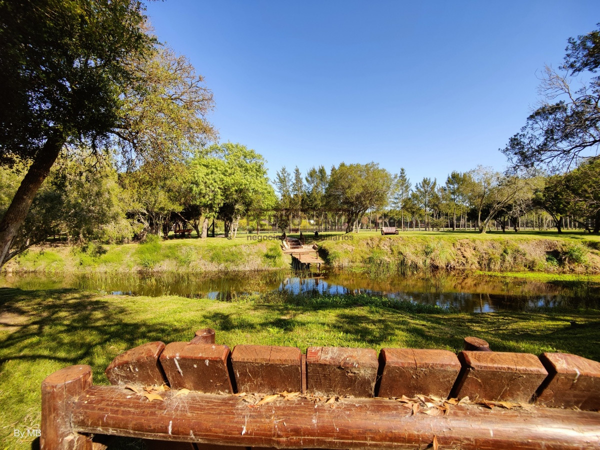 Chacra ID.142 - Hermosa casa de campo en el corazon del Balneario, a solo 1000 metros de la Rambla de Piriapolis