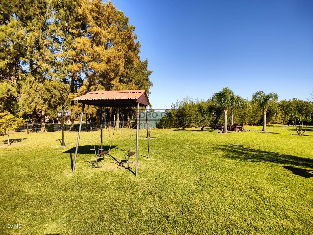 Chacra ID.142 - Hermosa casa de campo en el corazon del Balneario, a solo 1000 metros de la Rambla de Piriapolis