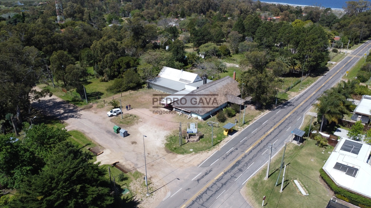 Local Comercial ID.195 - Gran predio comercial a la venta en Balneario Solís, ex parador 